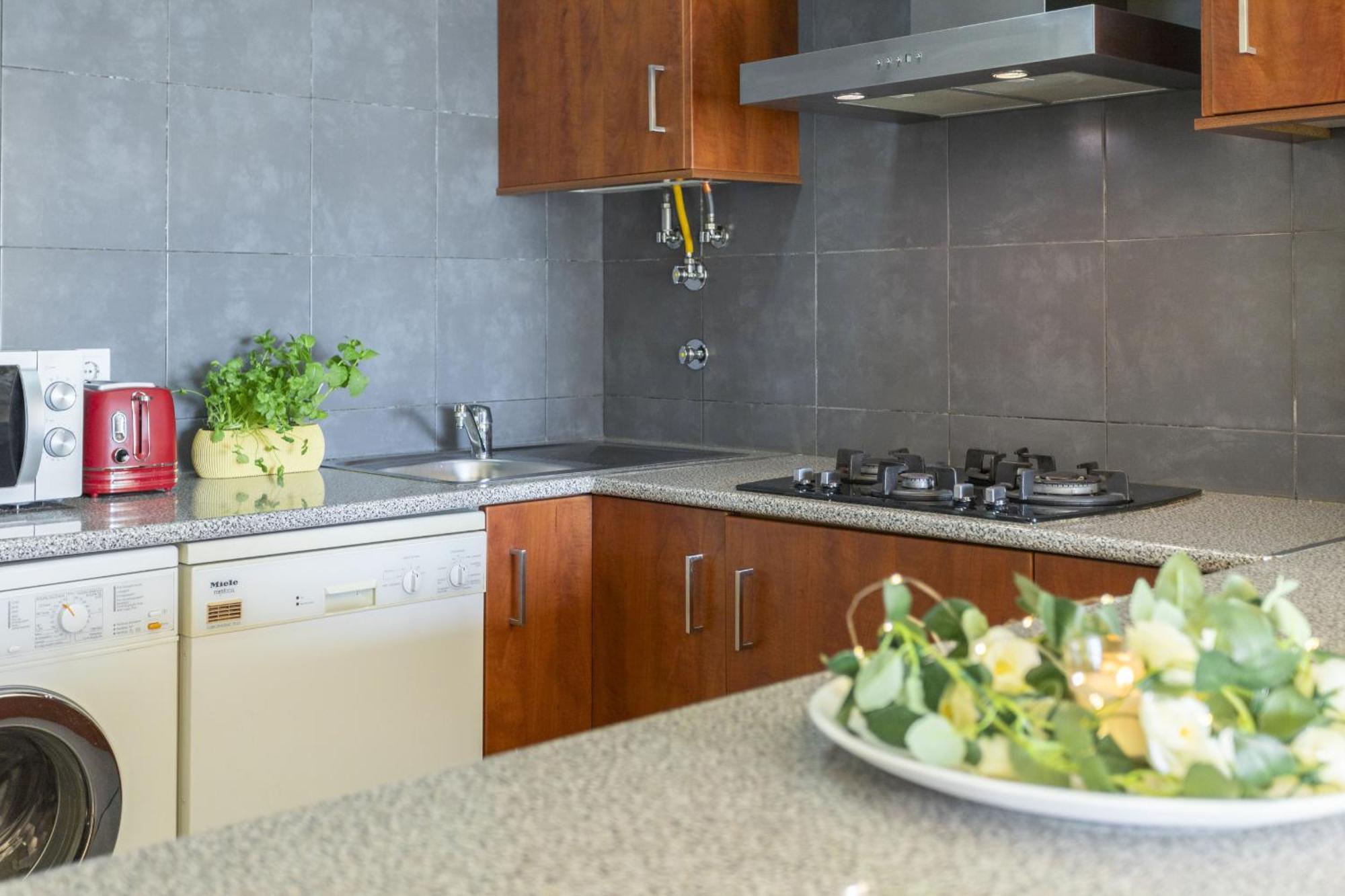 New! Sea View Apartment Quarteira