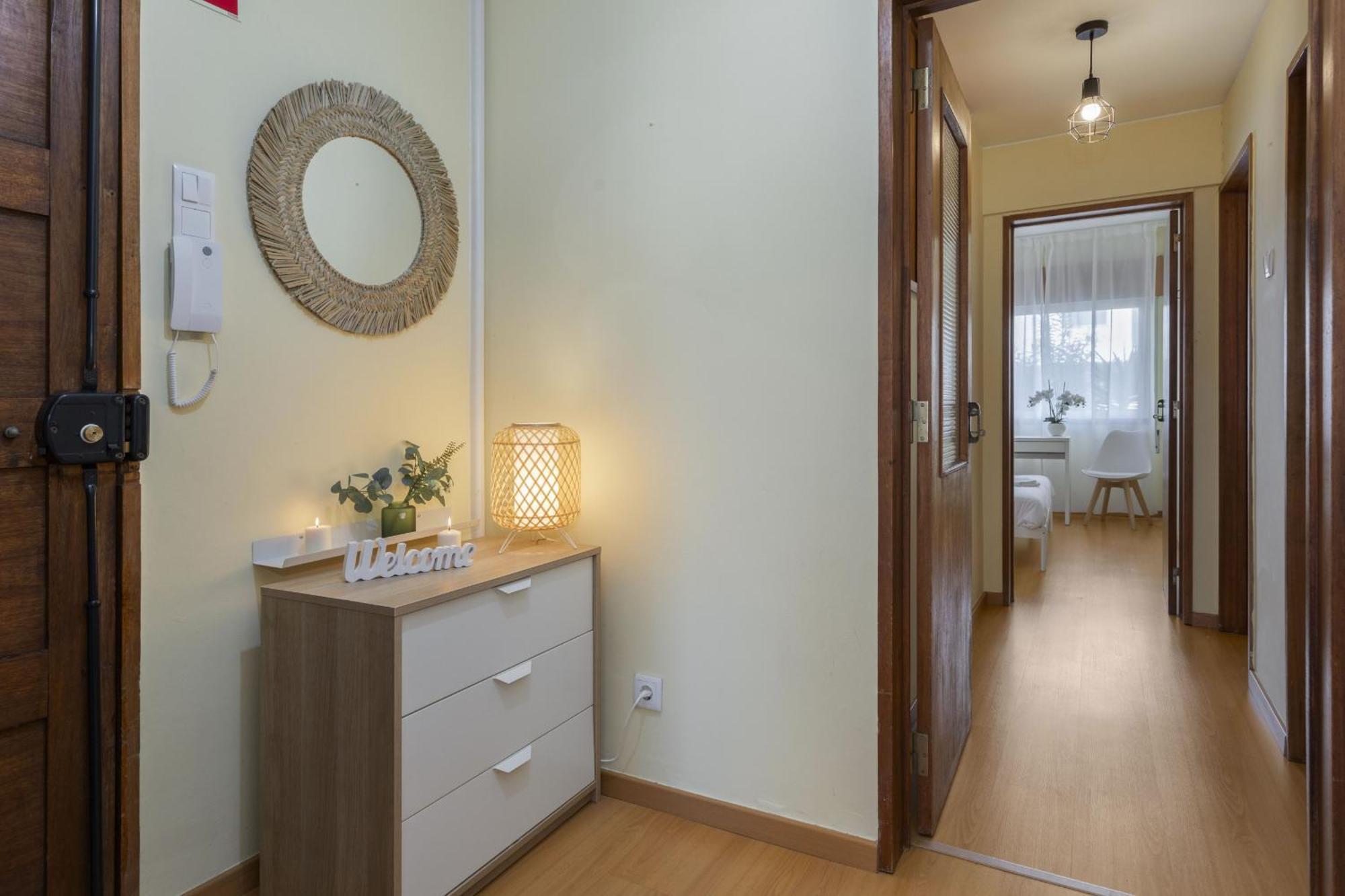 New! Sea View Apartment *
